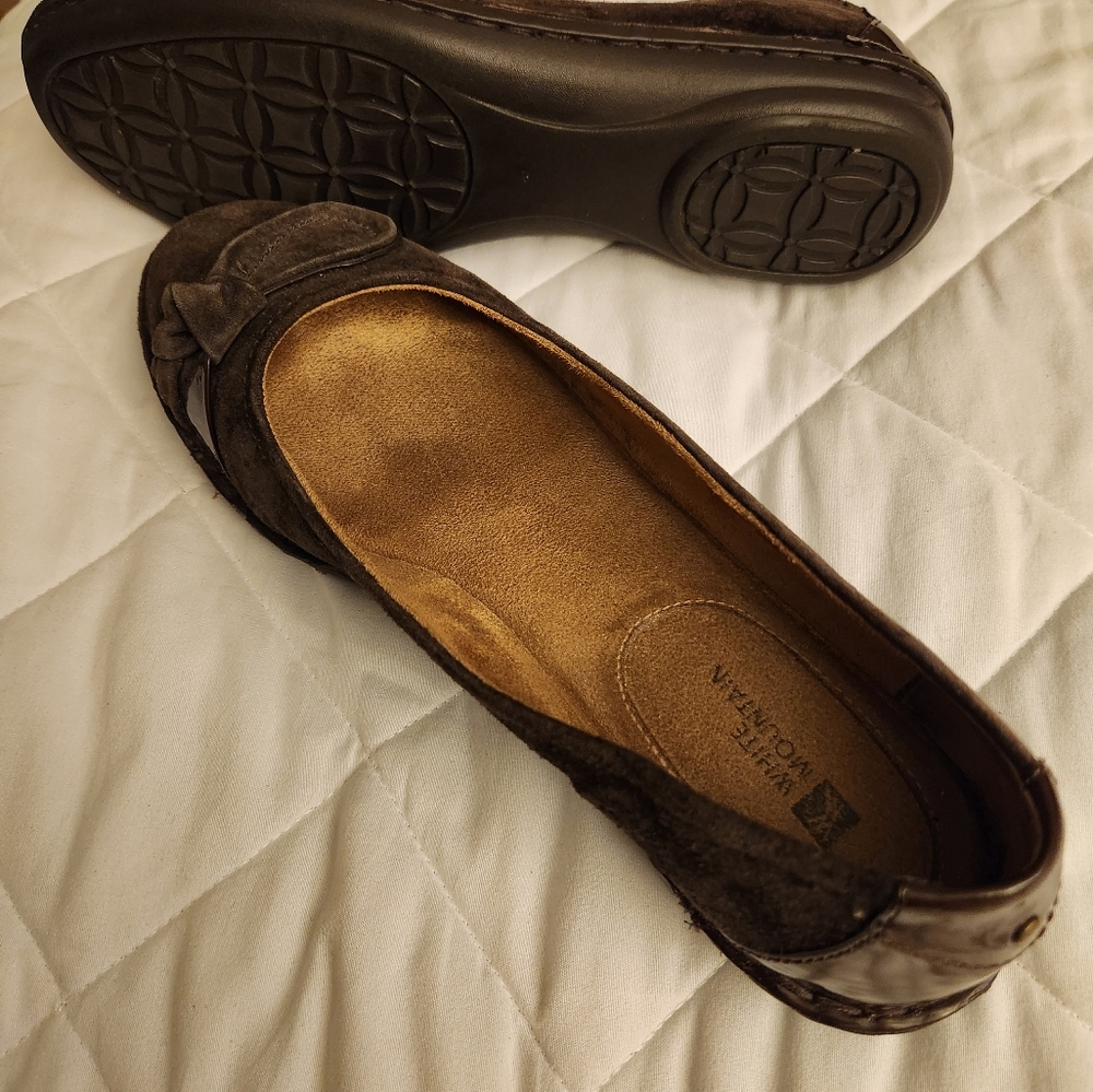 White Mountain Women's Dark Brown Loafers